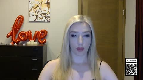 Snapshot of wild_silk_desire chatting on 03-30-26, 05:36 Alina online show from 03-30-26, 05:36