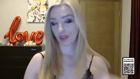 Snapshot of wild_silk_desire chatting on 04-04-26, 05:43 Alina online show from 04-04-26, 05:43