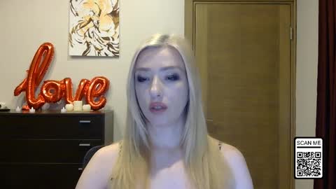 Snapshot of wild_silk_desire chatting on 04-05-26, 04:59 Alina online show from 04-05-26, 04:59