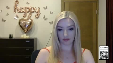 Snapshot of wild_silk_desire chatting on 04-14-26, 05:08 Alina online show from 04-14-26, 05:08