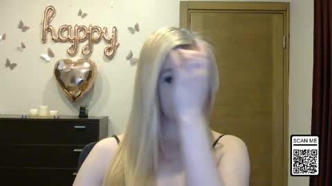 Snapshot of wild_silk_desire chatting on 04-19-26, 06:07 Alina online show from 04-19-26, 06:07