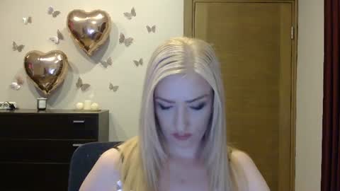 Snapshot of wild_silk_desire chatting on 06-26-26, 04:55 Alina online show from 06-26-26, 04:55