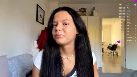 Snapshot of wildahankin chatting on 10-30-25, 08:05 Mia online show from 10-30-25, 08:05