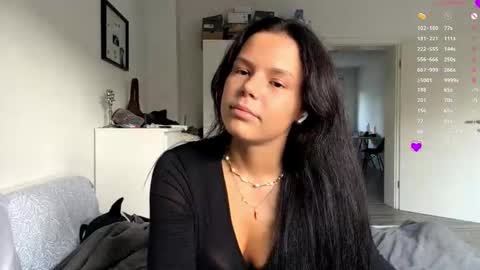 Snapshot of wildahankin chatting on 11-02-25, 03:03 Mia online show from 11-02-25, 03:03