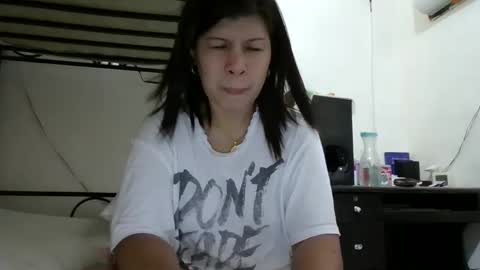 Snapshot of wildbrownchick69 chatting on 01-01-25, 10:35 WildChick online show from 01-01-25, 10:35