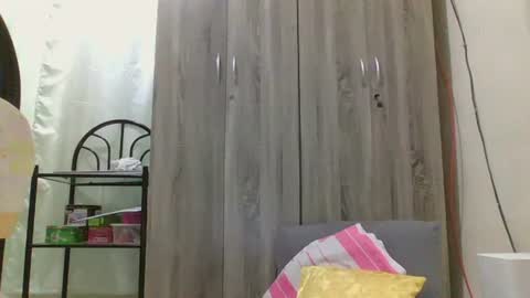 Snapshot of wildbrownchick69 chatting on 02-15-25, 10:31 WildChick online show from 02-15-25, 10:31