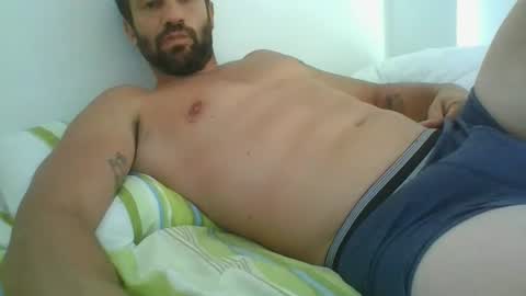 Snapshot of wildcouplewild chatting on 09-10-25, 01:44 wildcouplewild online show from 09-10-25, 01:44