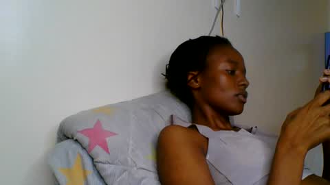 Snapshot of wildflowr chatting on 06-22-26, 04:04 wildflowr online show from 06-22-26, 04:04