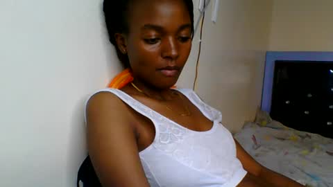 Snapshot of wildflowr chatting on 06-25-26, 07:24 wildflowr online show from 06-25-26, 07:24
