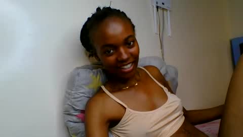 Snapshot of wildflowr chatting on 07-04-26, 06:47 wildflowr online show from 07-04-26, 06:47