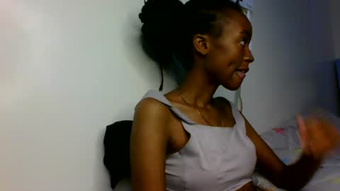 Snapshot of wildflowr chatting on 07-06-26, 10:56 wildflowr online show from 07-06-26, 10:56