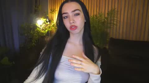 Alena online show from 10-22-25, 06:46