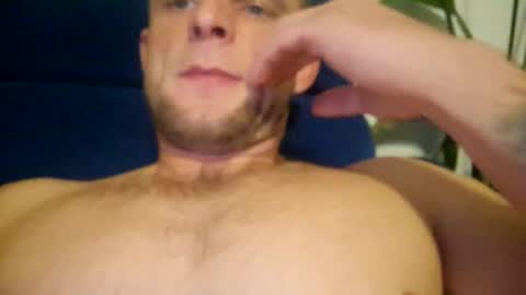wildmike93 online show from 10-12-25, 07:24