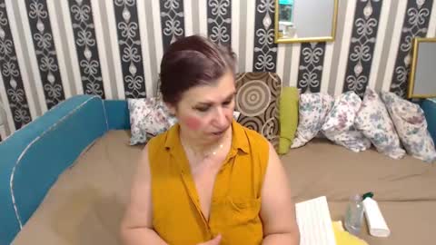 ask me  online show from 02-16-25, 05:04