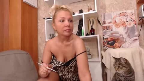 Rosa online show from 05-30-26, 06:43