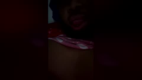 Snapshot of wilfredofeliz8 chatting on 03-09-26, 06:28 wilfredofeliz8 online show from 03-09-26, 06:28