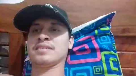 Snapshot of wilian77 chatting on 04-15-26, 07:43 wilian77 online show from 04-15-26, 07:43