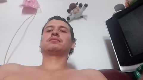 Snapshot of wilian77 chatting on 04-16-26, 06:41 wilian77 online show from 04-16-26, 06:41