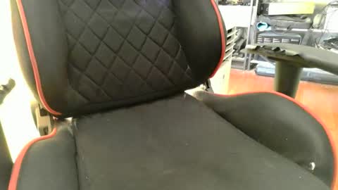 Snapshot of will11493 chatting on 07-11-26, 11:46 will11493 online show from 07-11-26, 11:46