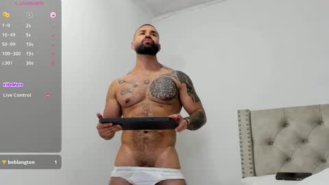 Snapshot of will20022 chatting on 12-23-25, 12:41 BASTIANBURDESX online show from 12-23-25, 12:41