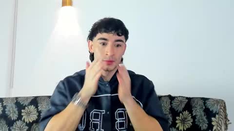 Snapshot of will_ferrari300 chatting on 12-21-25, 11:06 will_ferrari300 online show from 12-21-25, 11:06