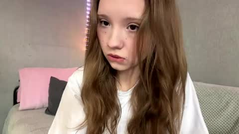 Olivia online show from 05-21-26, 03:08