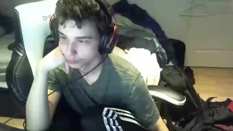 Snapshot of willfro_ chatting on 10-11-25, 02:00 willfro_ online show from 10-11-25, 02:00