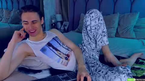 William online show from 10-15-25, 03:17