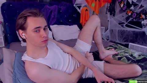 William online show from 10-18-25, 03:09