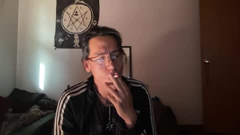 Snapshot of willlohne5 chatting on 11-01-25, 08:11 Ville Lohner online show from 11-01-25, 08:11