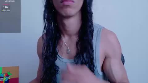 Snapshot of willy_veins chatting on 06-14-26, 04:09 willy_veins online show from 06-14-26, 04:09