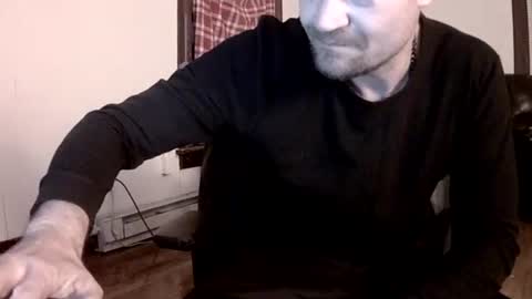 Snapshot of willydogg83 chatting on 10-26-25, 11:42 willydogg83 online show from 10-26-25, 11:42