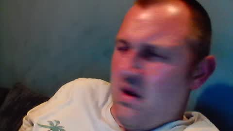 Snapshot of willywinkwer chatting on 06-12-26, 11:14 willywinkwer online show from 06-12-26, 11:14