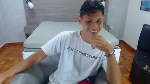 Wiltom online show from 11-06-25, 03:29