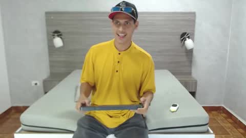 Wiltom online show from 11-30-25, 04:05