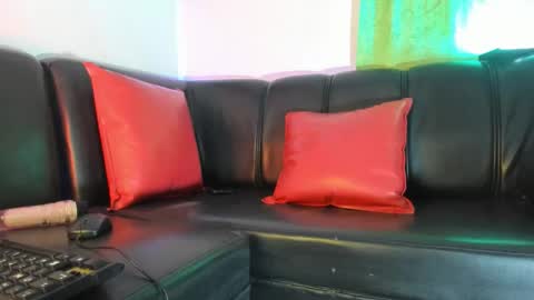 Snapshot of winderling chatting on 11-14-25, 07:45 winderling online show from 11-14-25, 07:45