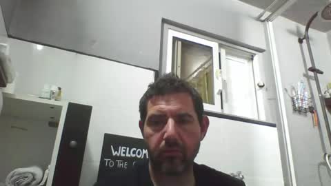 Snapshot of windowpane5 chatting on 12-29-24, 01:56 windowpane online show from 12-29-24, 01:56