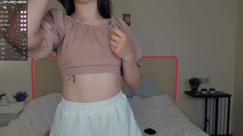 Amalia and Mia online show from 01-28-25, 07:11