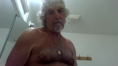 Snapshot of winedog2020 chatting on 06-15-26, 01:08 Gundja Man online show from 06-15-26, 01:08