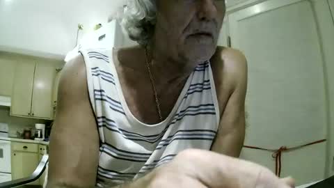 Snapshot of winedog2020 chatting on 07-15-26, 09:36 Gundja Man online show from 07-15-26, 09:36
