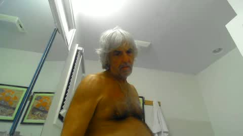 Snapshot of winedog2020 chatting on 07-29-26, 03:37 Gundja Man online show from 07-29-26, 03:37