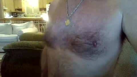 Snapshot of wineman2020 chatting on 12-01-25, 01:27 Charlie online show from 12-01-25, 01:27