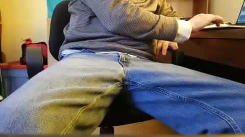 Winertzo29 online show from 12-15-25, 04:00