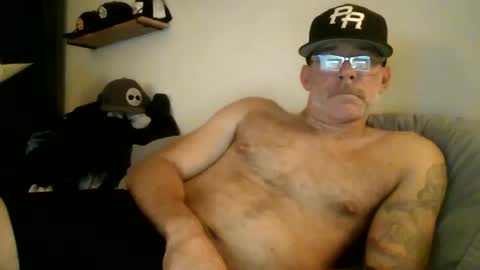 wingnutt765733 online show from 10-17-25, 06:05