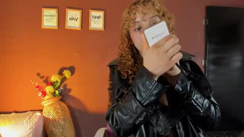 Wini Fer online show from 11-22-25, 12:26