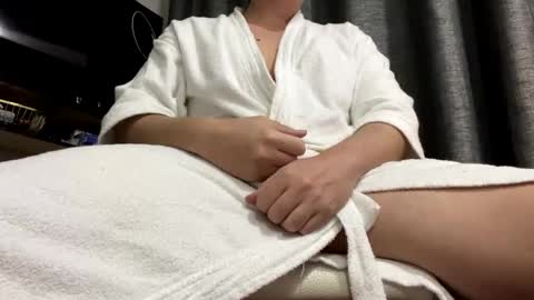 Winniethephoota online show from 12-16-24, 11:28