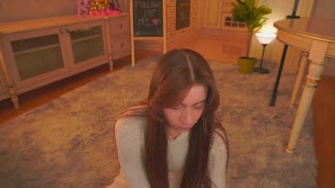Snapshot of winnieriedesel chatting on 04-20-26, 03:31 Lillian online show from 04-20-26, 03:31