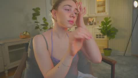 Snapshot of winnieriedesel chatting on 05-09-26, 03:12 Lillian online show from 05-09-26, 03:12
