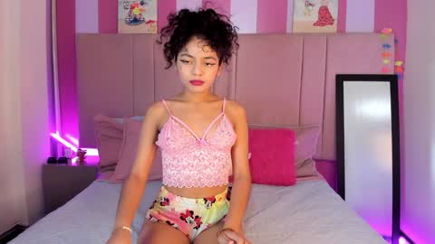  Winnifer Gonzalez  online show from 12-10-24, 06:01