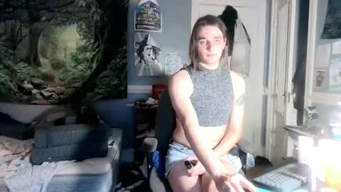 Snapshot of winter123137 chatting on 02-12-25, 09:31 Winter online show from 02-12-25, 09:31